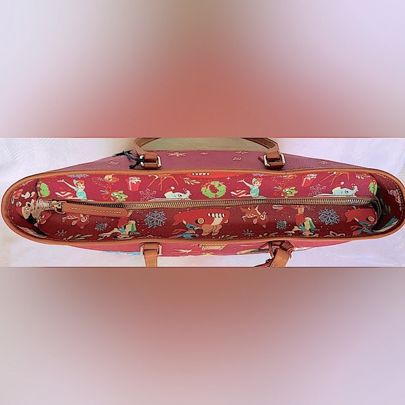 SALE - Dooney & Bourke Disney Parks Disney Christmas Holiday Large Tote Bag - Picture 11 of 15